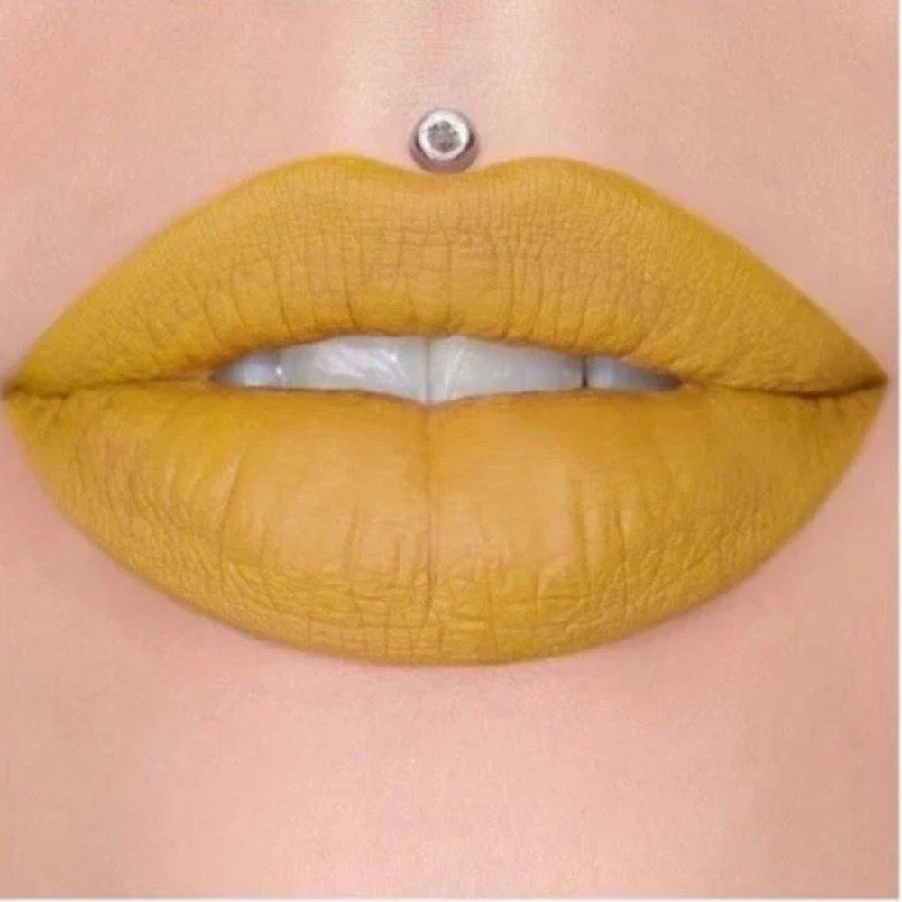 Jeffree Star Psychedelic Witch Liquid Velour